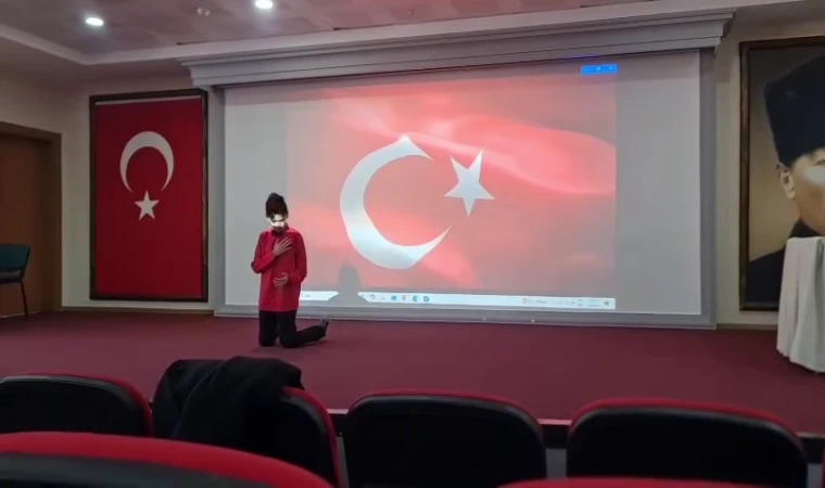 Dalamanlı Öğrenciden İstiklal Marşı Yarışmasında İl Derecesi