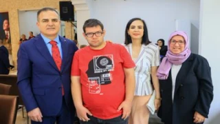 Vali Dr. İdris Akbıyık ve eşi Sevim Akbıyık hanımefendi