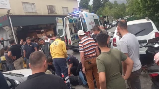Marmaris Ata sanayi sitesinde yoldan geçen kadına araba çarptı