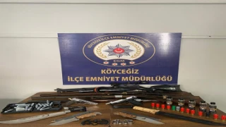 Ev Değil Sanki Cephanelik