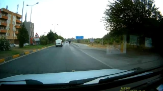 Tehlikeli Motor Sürücüsü Görenleri şok etti