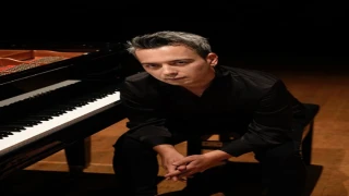 DENGİN CEYHAN, “NAZIM’A DAİR” KONSERİYLE MARMARİS’TE